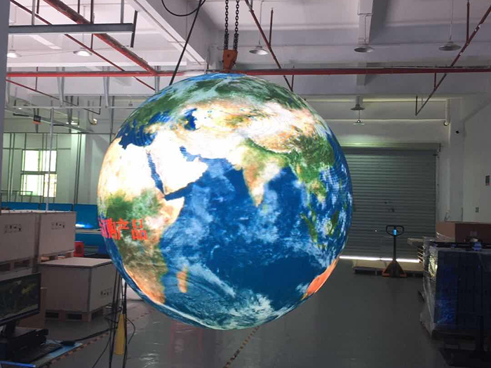 異形LED屏廠家：如何保證產(chǎn)品的創(chuàng)意與獨(dú)特性？